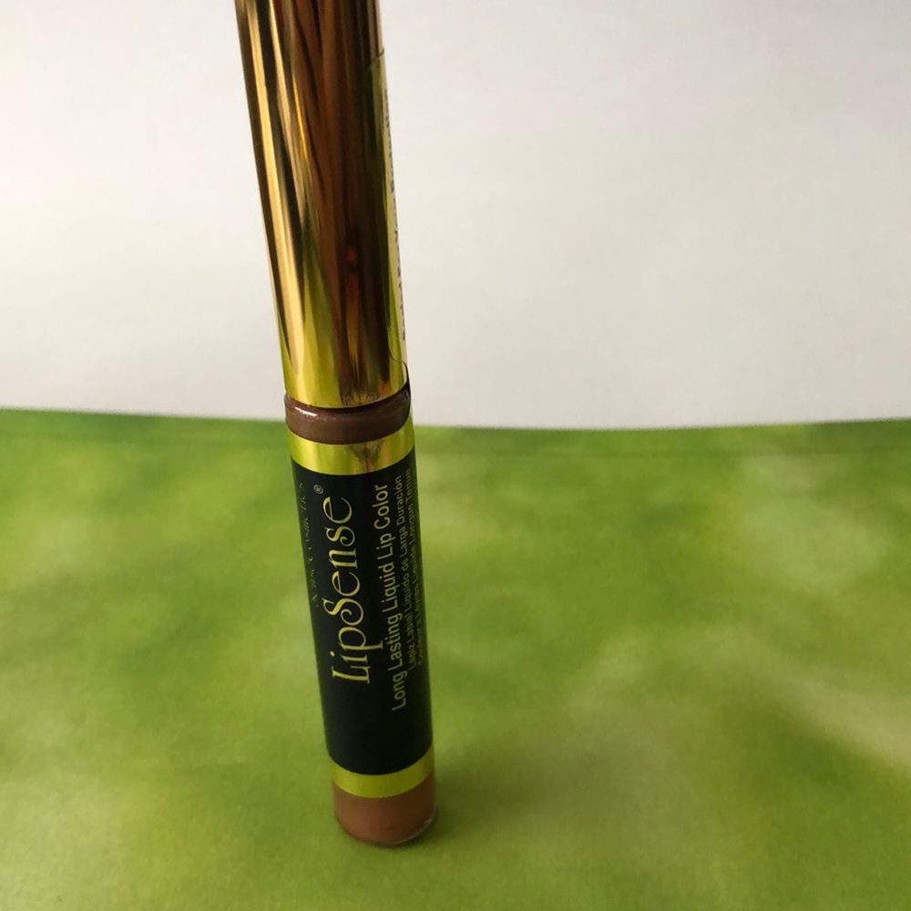 Dawn Rising SeneGence lip gloss